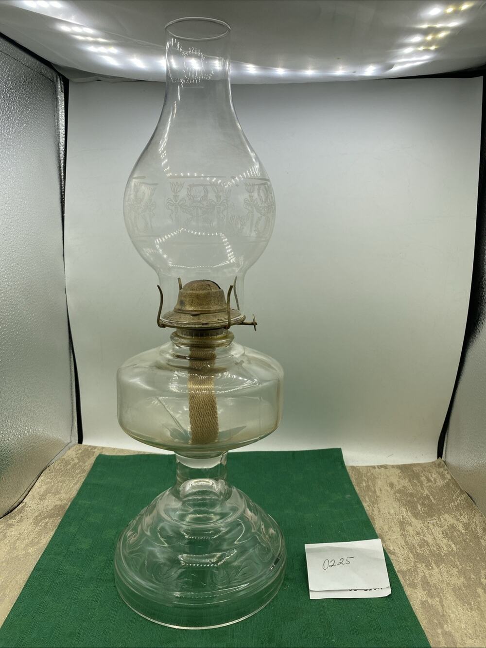VINTAGE EAGLE KEROSENE OIL LAMP BURNER/WICK CHIMNEY 19” Tall